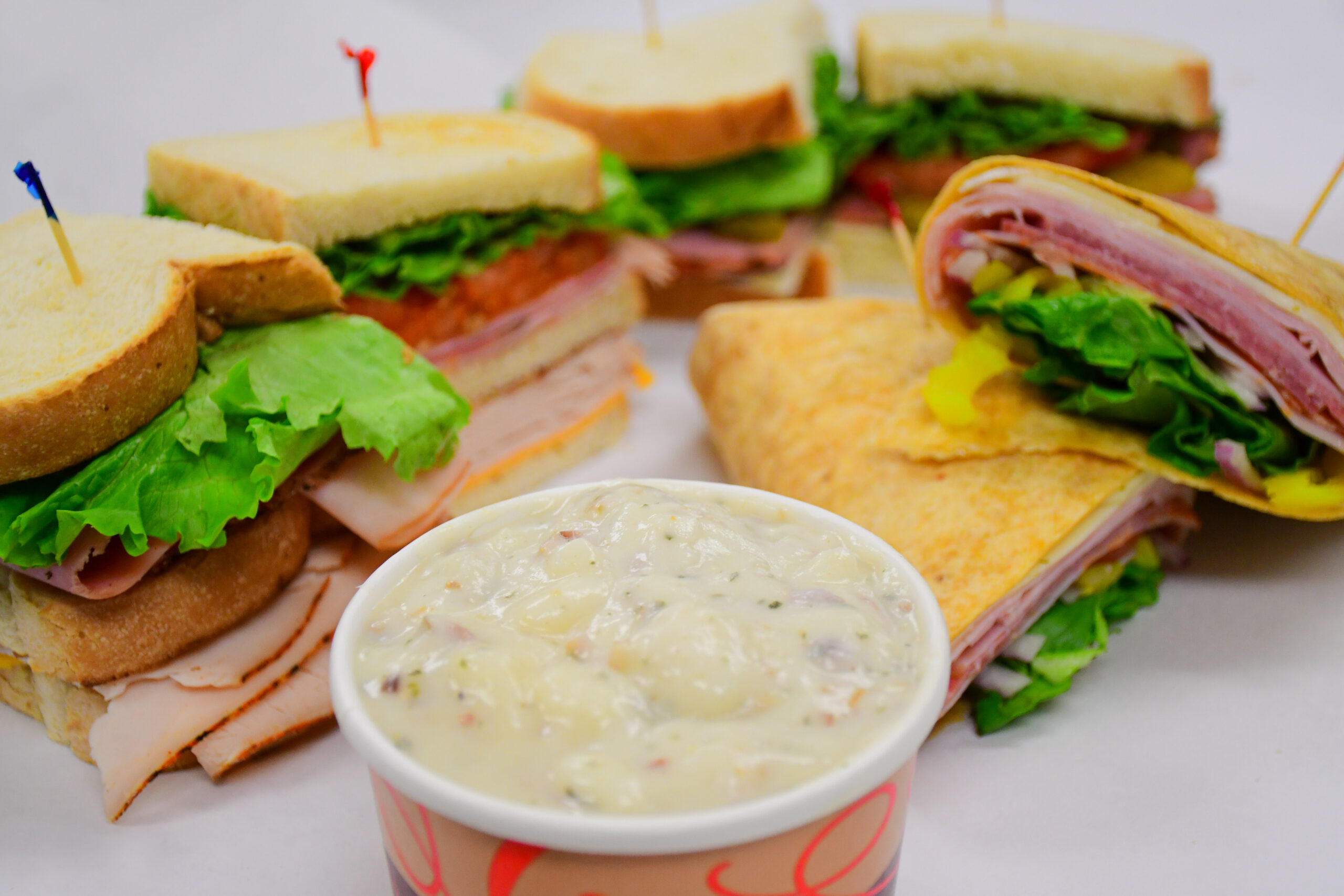 Delicious fresh Deli sandwich & hot soup lunch - Picture of